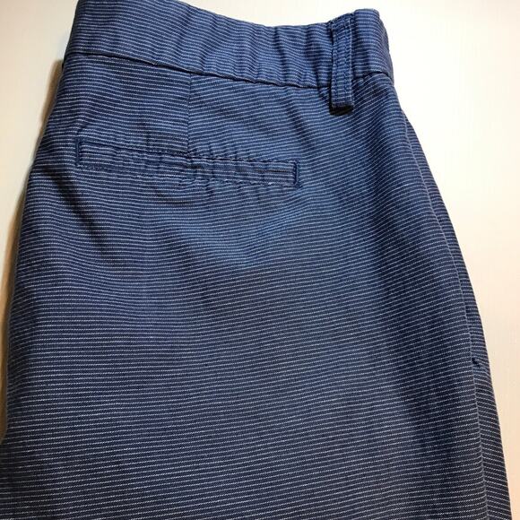 Khakis by Gap Blue Stripe Mid Rise Bermuda Women Shorts 12 - Picture 7 of 7